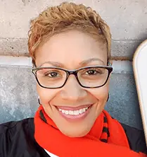 Kathy Tomlinson - headshot