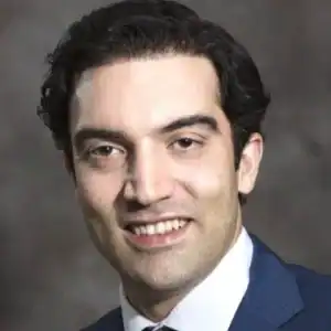 Cam Raufi - headshot